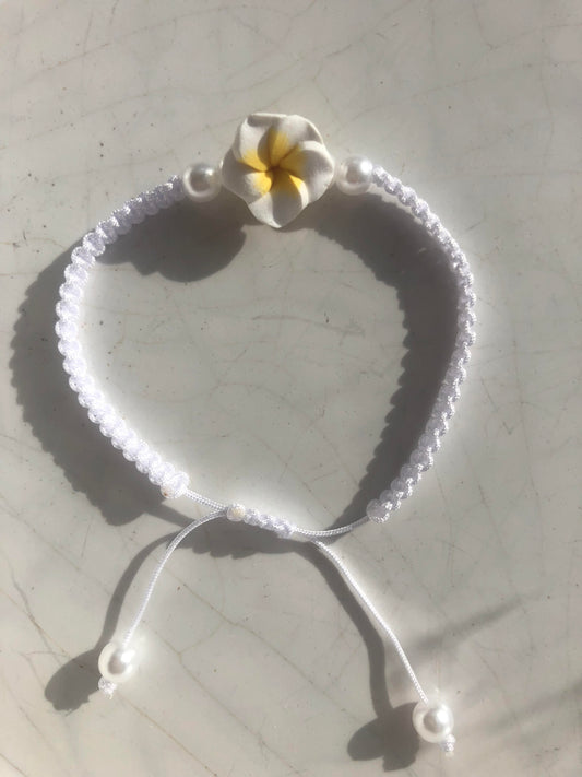 Flower String Bracelet - White