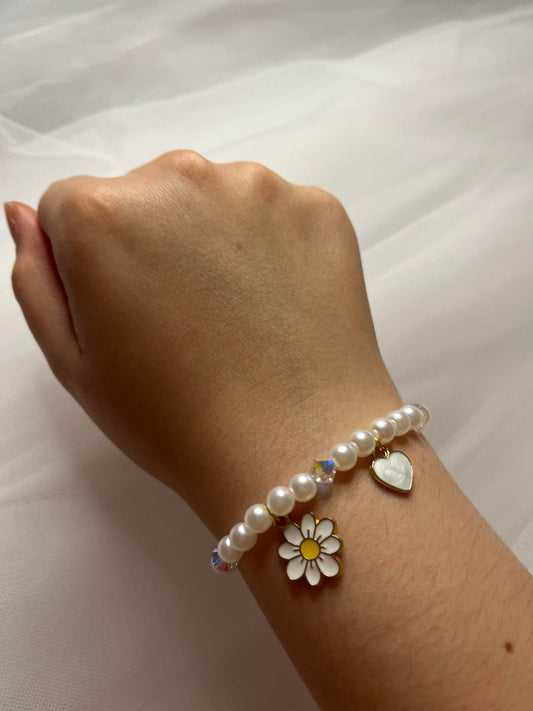 Pearl Crystal Bracelet - Daisy & Heart Charm